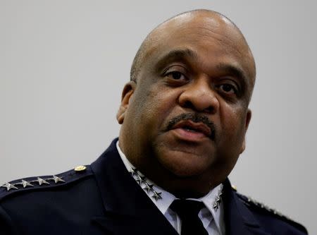 FILE PHOTO: Chicago Police Superintendent Eddie Johnson speaks during a news conference announcing the department's plan to hire nearly 1,000 new police officers in Chicago, Illinois, U.S., on September 21, 2016. REUTERS/Jim Young/File Photo