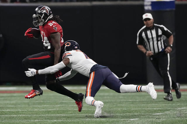 Atlanta Falcons players celebrate a touchdown by Atlanta Falcons running  back Cordarrelle Patterson during the first half of an NFL football game  against the Chicago Bears, Sunday, Nov. 20, 2022, in Atlanta. (