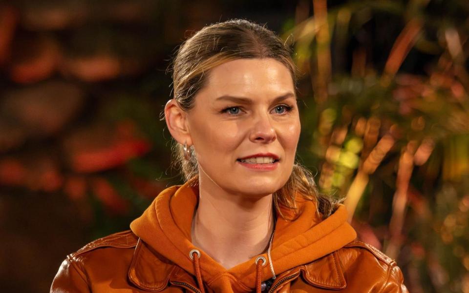 In der ersten Folge der elften Staffel "Sing meinen Song" bei VOX stehen die Karriere und die Lieder von Juli-Frontfrau Eva Briegel im Zentrum.  (Bild: RTL / Markus Hertrich)