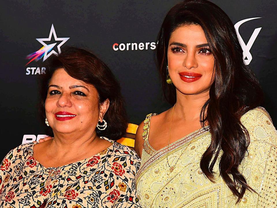 priyanka chopra and mom madhu chopra