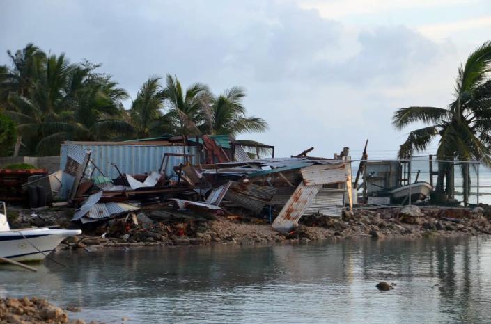 Super Typhoon Maysak destroyed buildings and temporary shelters as it smashed through the Micronesian state of Chuuk, on March 29, 2015 (AFP Photo/Hiroyuki Mori)