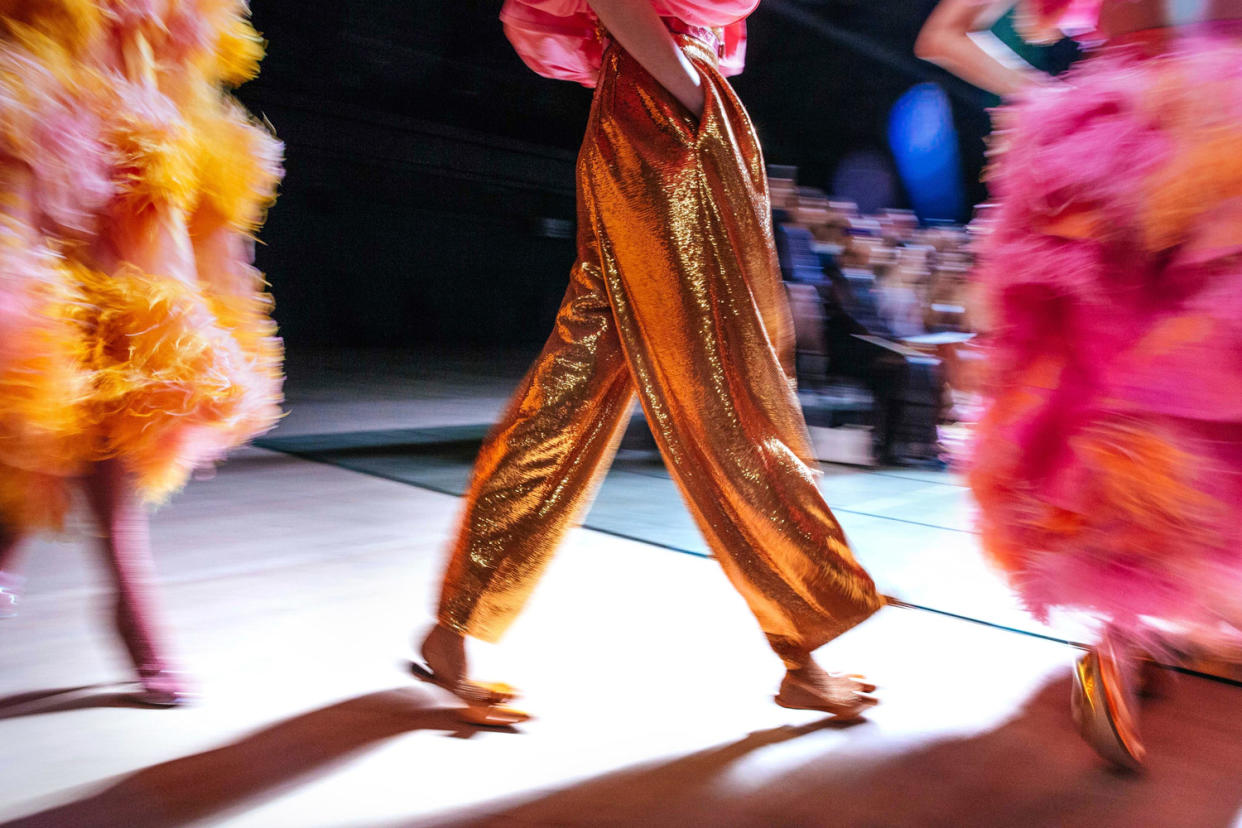 Marc Jacobs schwelgte bei der NYFW 2018 in Farben und Stoffen. (Bild: AP Images)