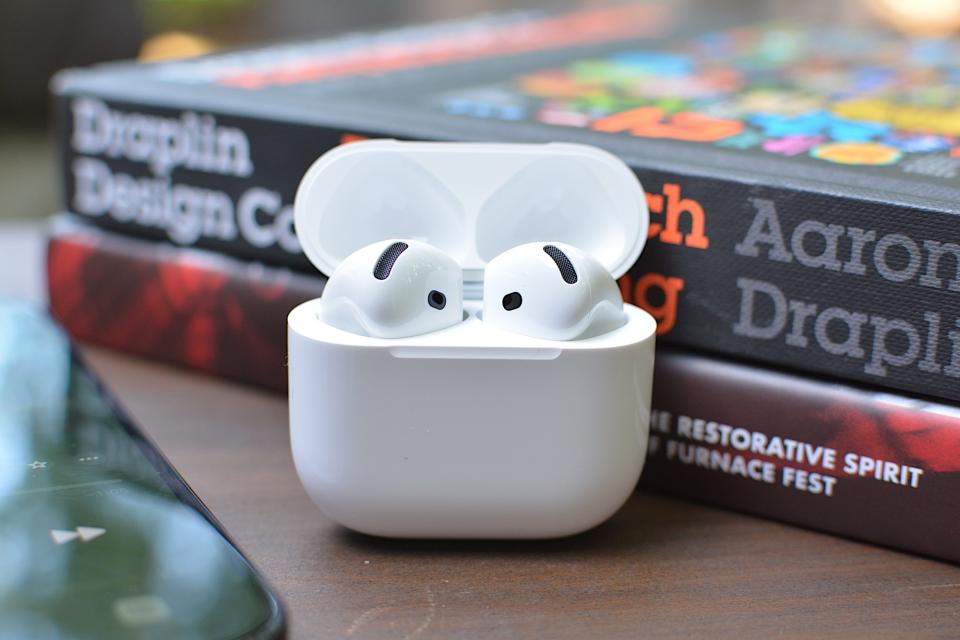 Cómo Apple diseñó los AirPods 4 para proporcionar una cancelación activa de ruido efectiva