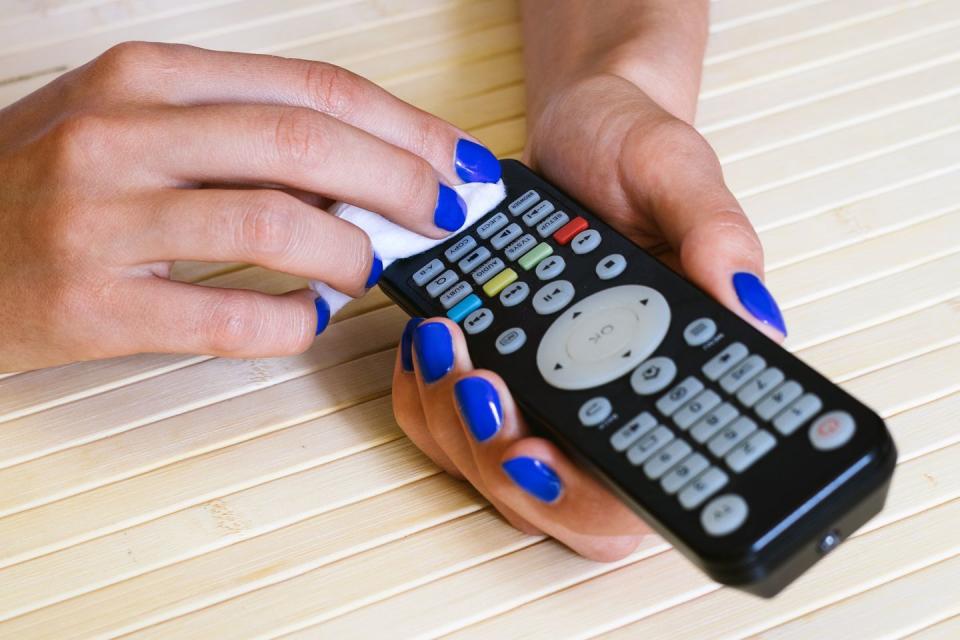 cleaning remote control with cloth