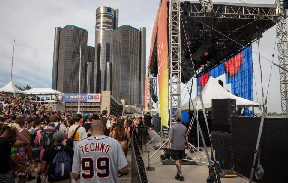 Myles Milner from Virginia wears a Tigers jersey with the word Techno written in the back during the Movement Festival at Hart Plaza in Detroit on Saturday, May 27, 2023. (Credit: David Rodriguez Munoz / USA TODAY NETWORK)