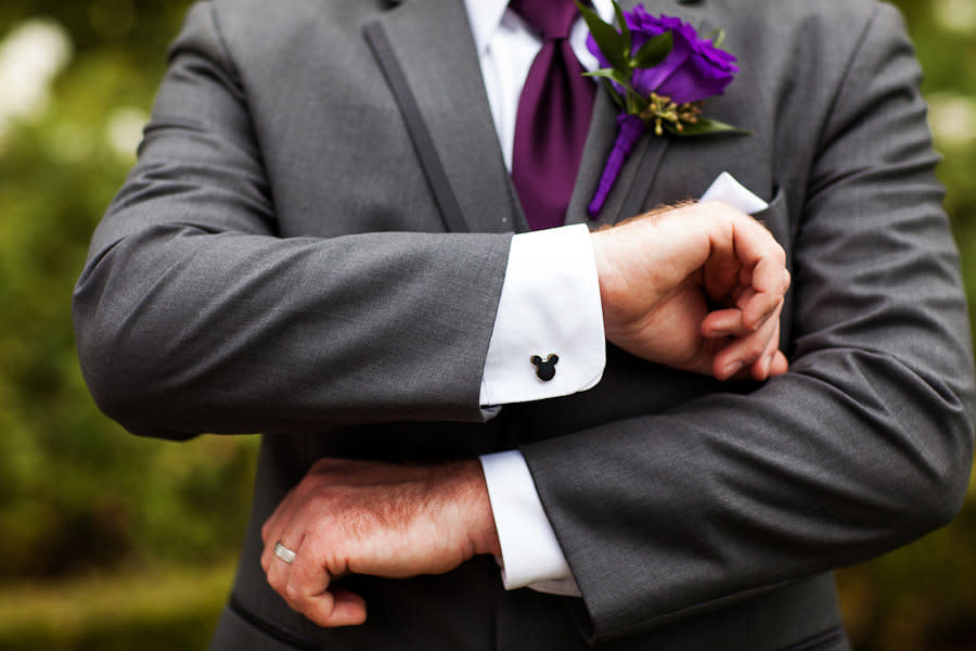 A subtle way for the groom to pay homage to the mouse.