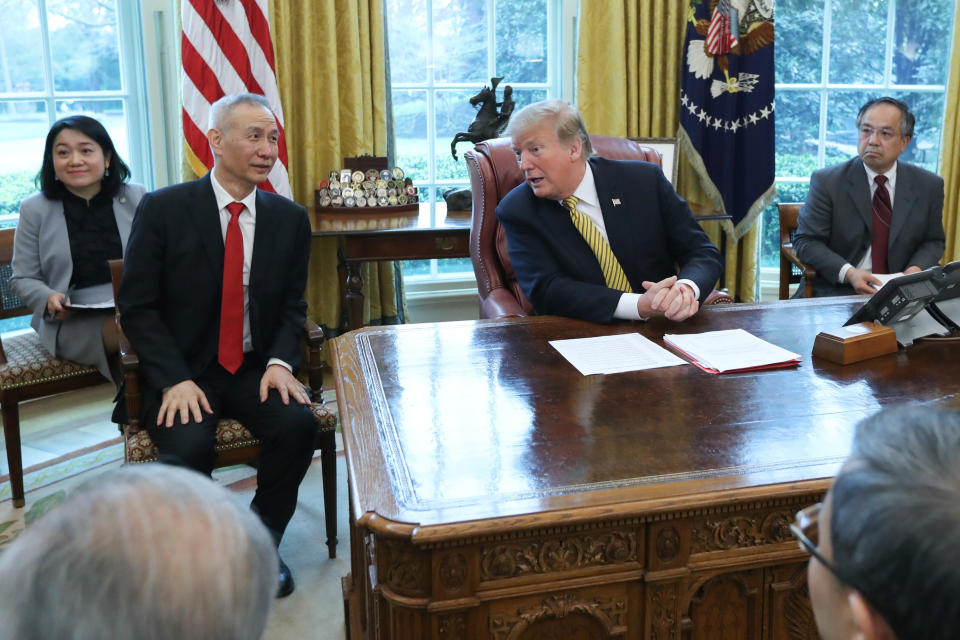 U.S. President Donald Trump meets with China's Vice Premier Liu He in the Oval Office of the White House in Washington, U.S., April 4, 2019. REUTERS/Jonathan Ernst