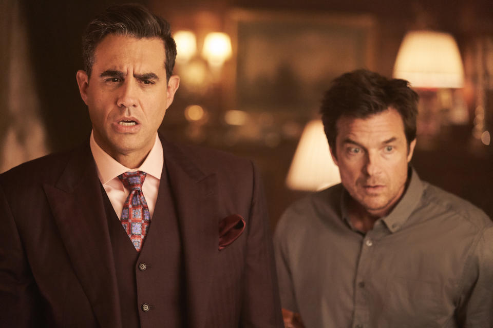 Bobby Cannavale and Jason Bateman as the baddies<span class="copyright">HOPPER STONE/NETFLIX © 2021 —© 2021 Netflix, Inc.</span>