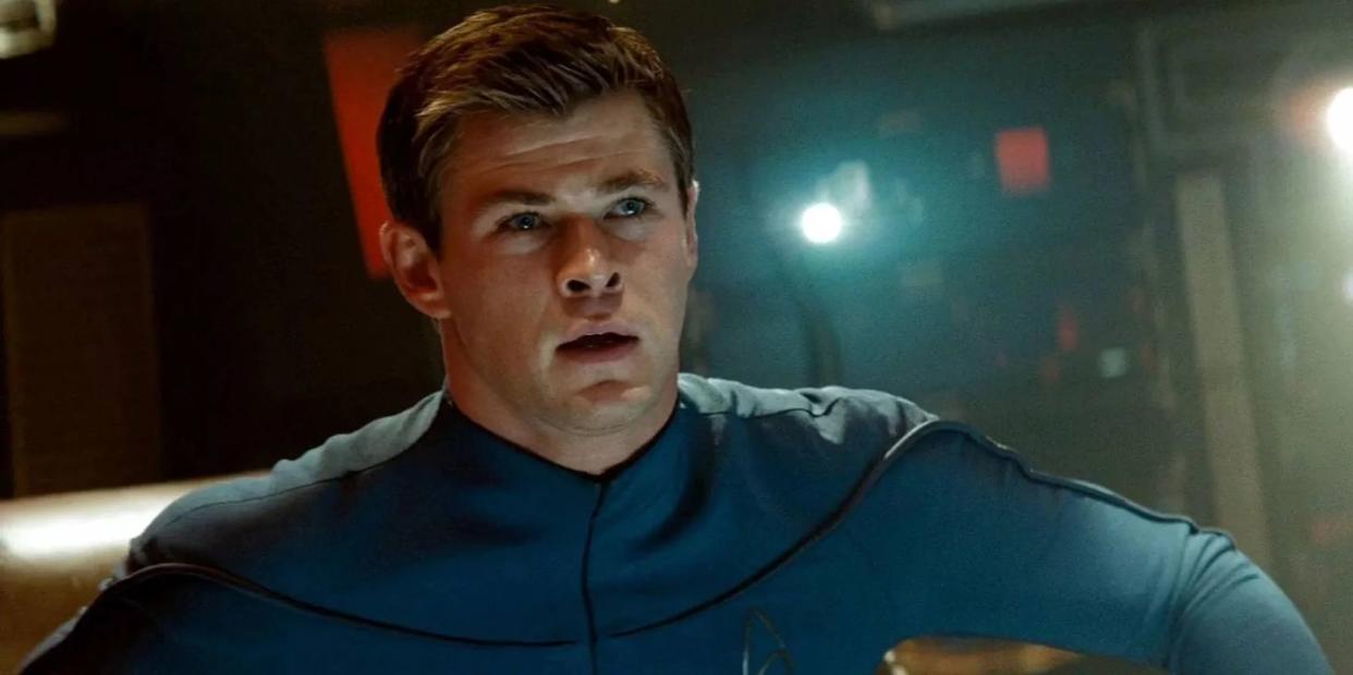 chris hemsworth as george kirk in star trek