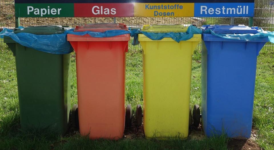 德國人對「有顏色的垃圾桶」都十分熟悉。照片來源：blickpixel／Pixabay