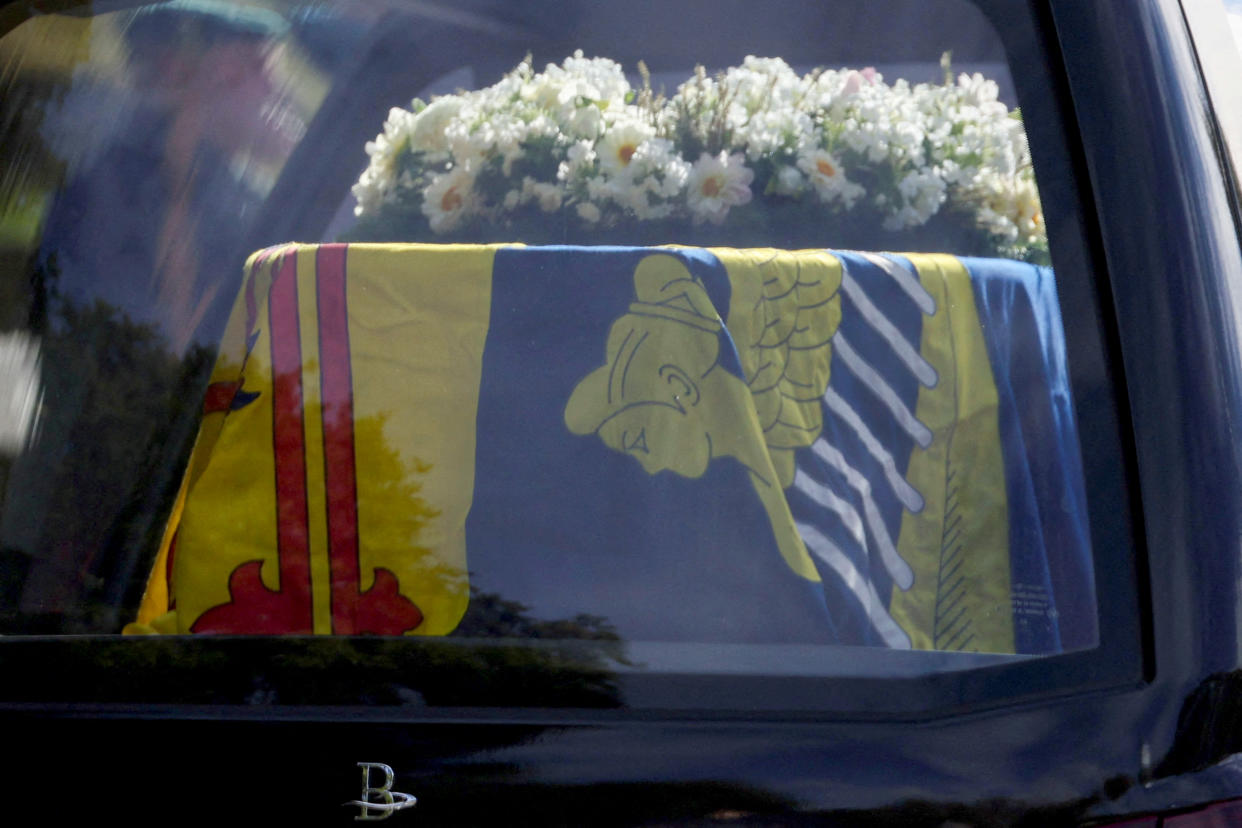 State funeral The hearse carrying the coffin of Britain's Queen Elizabeth departs Balmoral Castle, in Balmoral, Scotland, Britain September 11, 2022. REUTERS/Russell Cheyne     TPX IMAGES OF THE DAY