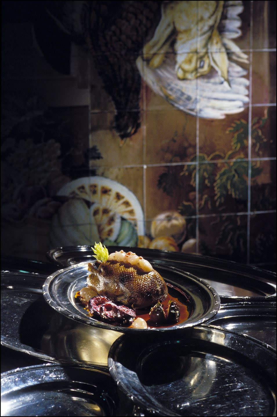 L'Espadon's wild duck roasted with caramelized figs and green grapes, photographed in 2001