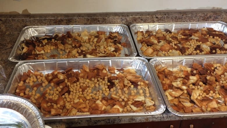 Giving back: Syrian group cooks meals for Halifax shelters