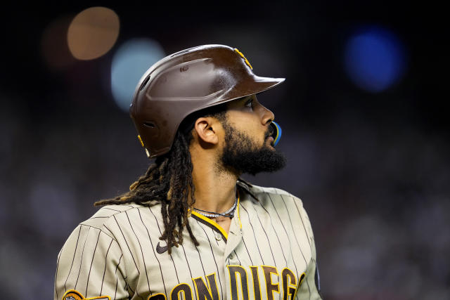 Padres end skid, beating Diamondbacks 10-5 for Arizona's 9th loss