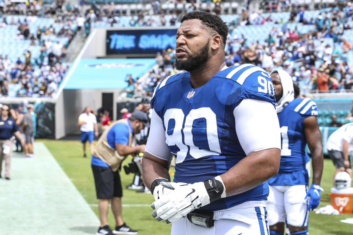 Turning Pages of '100 Things Colts Fans:' 'Reg-gie! Reg-gie! Reg-gie!' -  Sports Illustrated Indianapolis Colts News, Analysis and More