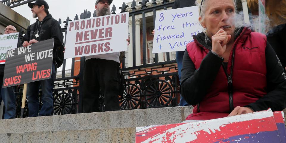 Vapers protesting prohibition of vaping