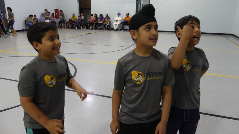 Winnipeg bhangra teacher 'mesmerized' by excitement of students learning about Punjabi culture through dance