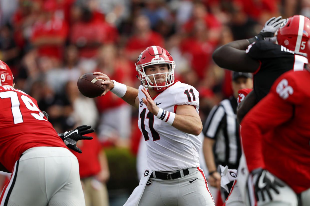 Georgia quarterback Jake Fromm has reportedly injured his non-throwing hand. (AP Photo)