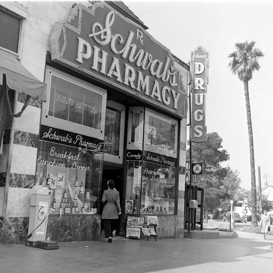 <p>Schwab's Pharmacy was once a popular hangout for celebrities on Sunset Boulevard. <br></p>