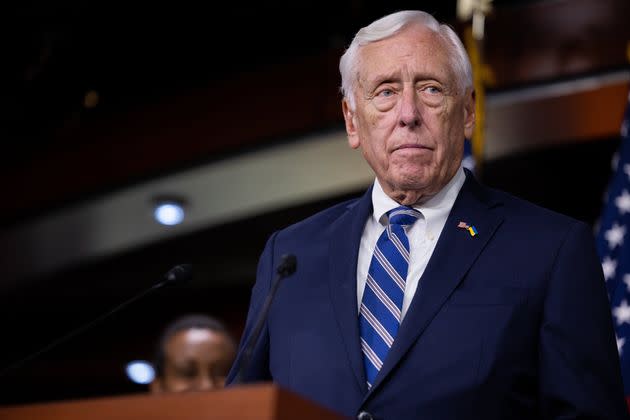 Rep. Steny Hoyer (D-Md.) has yet to see final legislation to ban lawmakers from trading in individual stocks, a spokesperson said Tuesday, but he was reportedly skeptical of the idea. (Photo: Anadolu Agency via Getty Images)