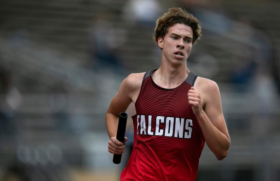 Fairfield Union's Andrew Walton won the 3,200 in the Division II/III indoor state meet.
