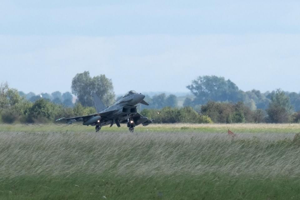 俄羅斯戰鬥機闖入波蘭領空，遭正執行北約任務的義大利戰鬥機（如圖）驅離。（翻攝自義大利空軍推特）