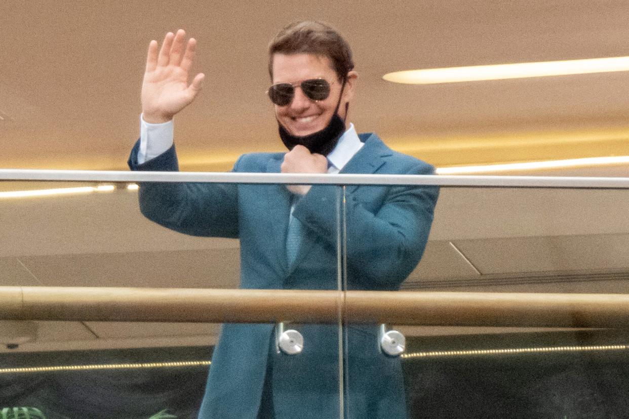 Tom Cruise Turns Birmingham's Grand Central Train Station Into Dubai Airport