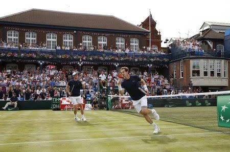 Tennis - Great Britain v France - Davis Cup World Group Quarter Final - Queen?s Club, London - 18/7/15 Great Britain's Andy Murray and Jamie Murray celebrate during their doubles match Action Images via Reuters / Andrew Boyers Livepic