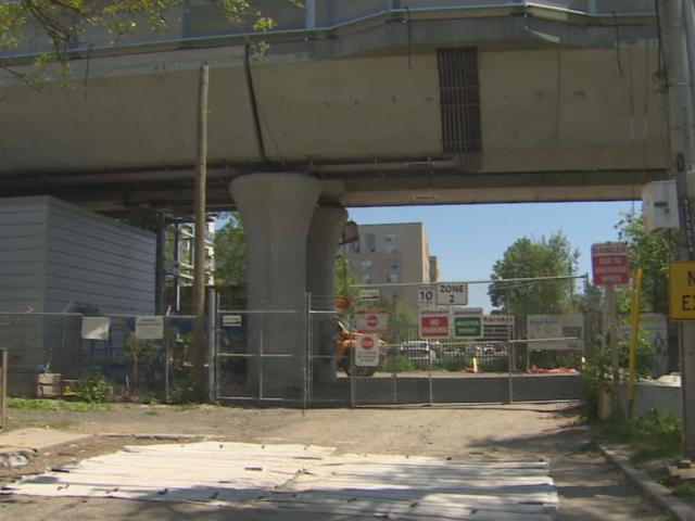 Footbridges': pedestrian infrastructure or urban barrier