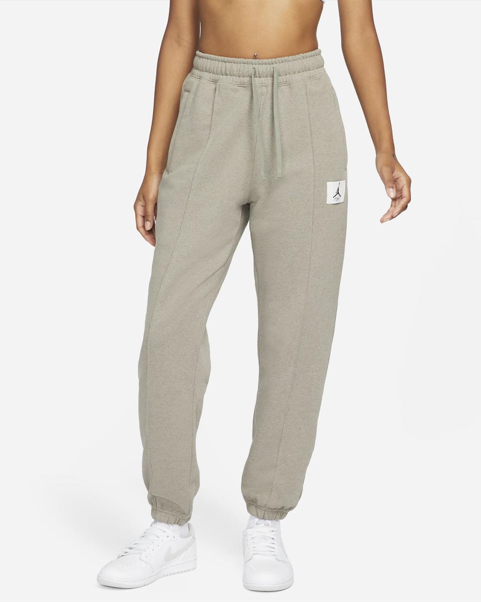 Jordan Essentials Women's Fleece Pants