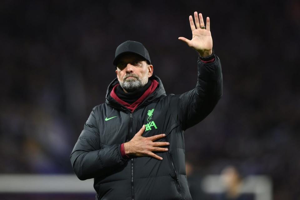 Jurgen Klopp salutes the Liverpool fans (Getty Images)
