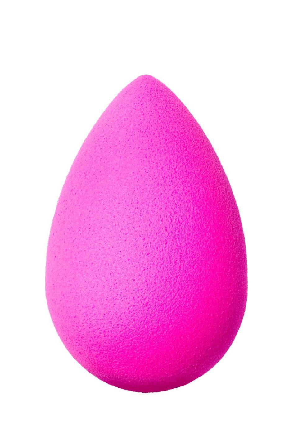 1) Beautyblender Original Beautyblender Makeup Sponge