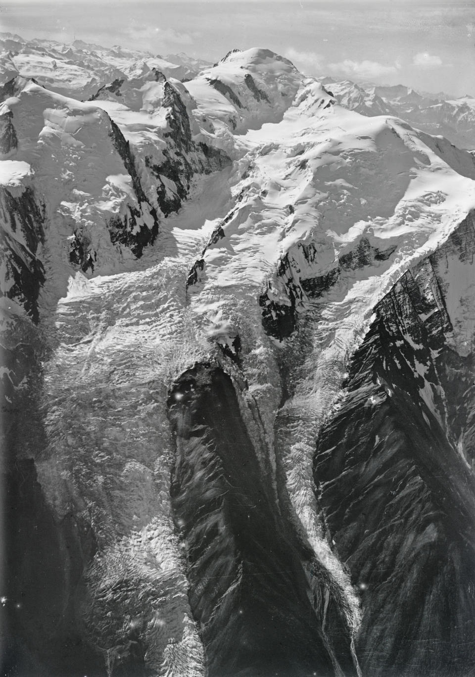 A decade ago, the Mer de Glace glacier looks almost unrecognisable to how it is now. (Walter Mittelholzer)