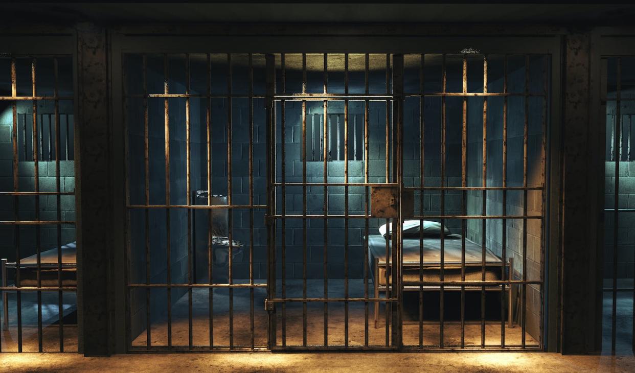 <a href="https://www.shutterstock.com/es/image-illustration/dark-jail-cell-night-high-contrast-1427252378" rel="nofollow noopener" target="_blank" data-ylk="slk:Fer Gregory/Shutterstock;elm:context_link;itc:0;sec:content-canvas" class="link ">Fer Gregory/Shutterstock</a>