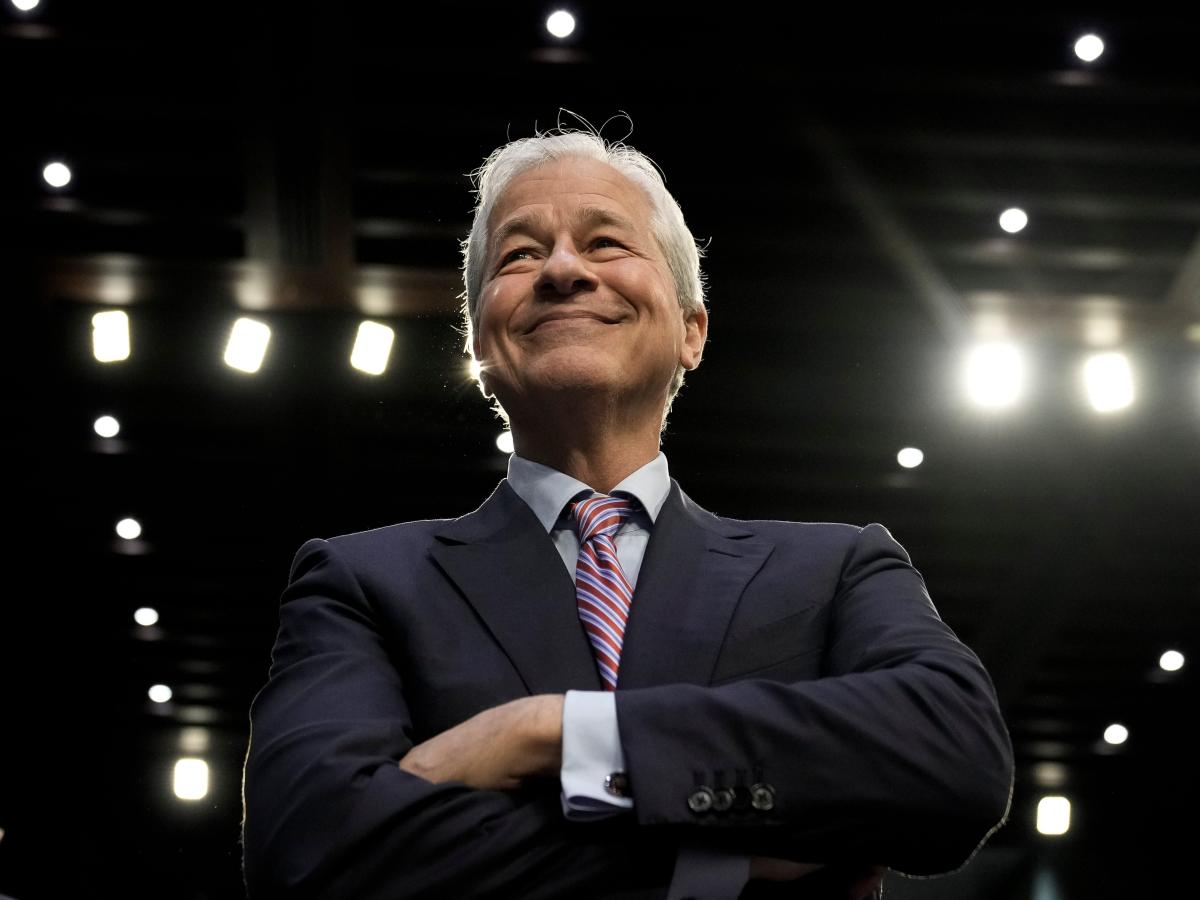 How Jamie Dimon, CEO of JPMorgan Chase, became an iconic billionaire banker