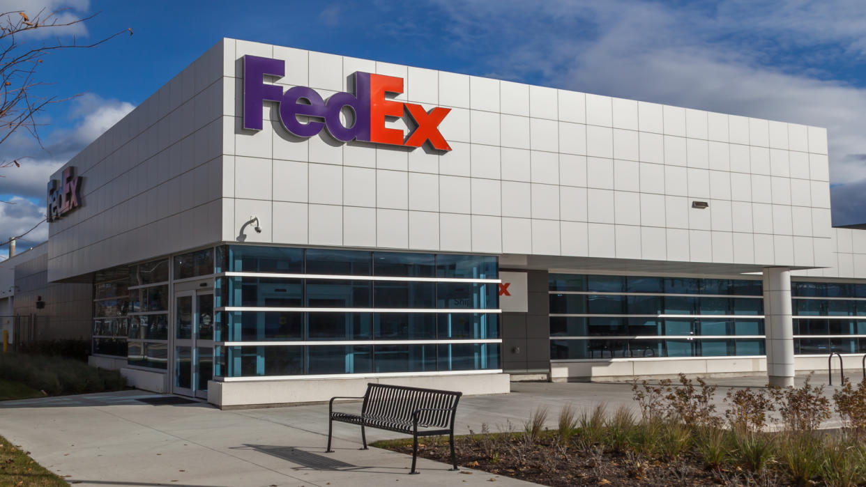 TORONTO, CANADA - NOVEMBER 19, 2017: FedEx Ship Centre in Toronto.