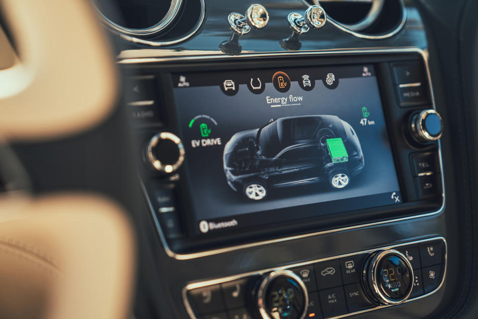 SERENITY THROUGH TECHNOLOGY__THE PIONEERING BENTLEY BENTAYGA HYBRID.jpg