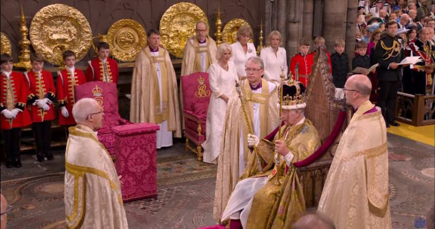 英王查爾斯三世加冕典禮。（圖／翻攝「The Royal Family」YouTube）