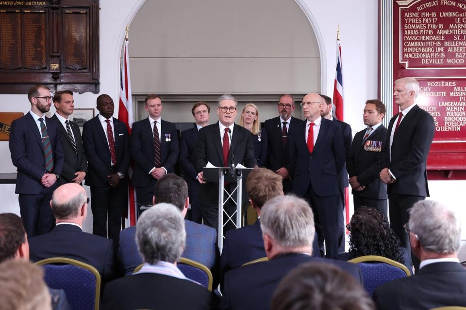 ‘Keir’s army’ of former military personnel join the Labour leader in Manchester (Getty)