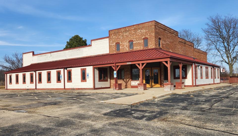 Owners of Fuego Nuevo Grill on Spring Creek Road plan to transform a vacant restaurant building at 5494 E. State St. into its new home.