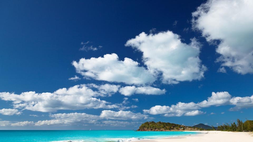 Perfect caribbean view at Ffryes Beach in Antigua