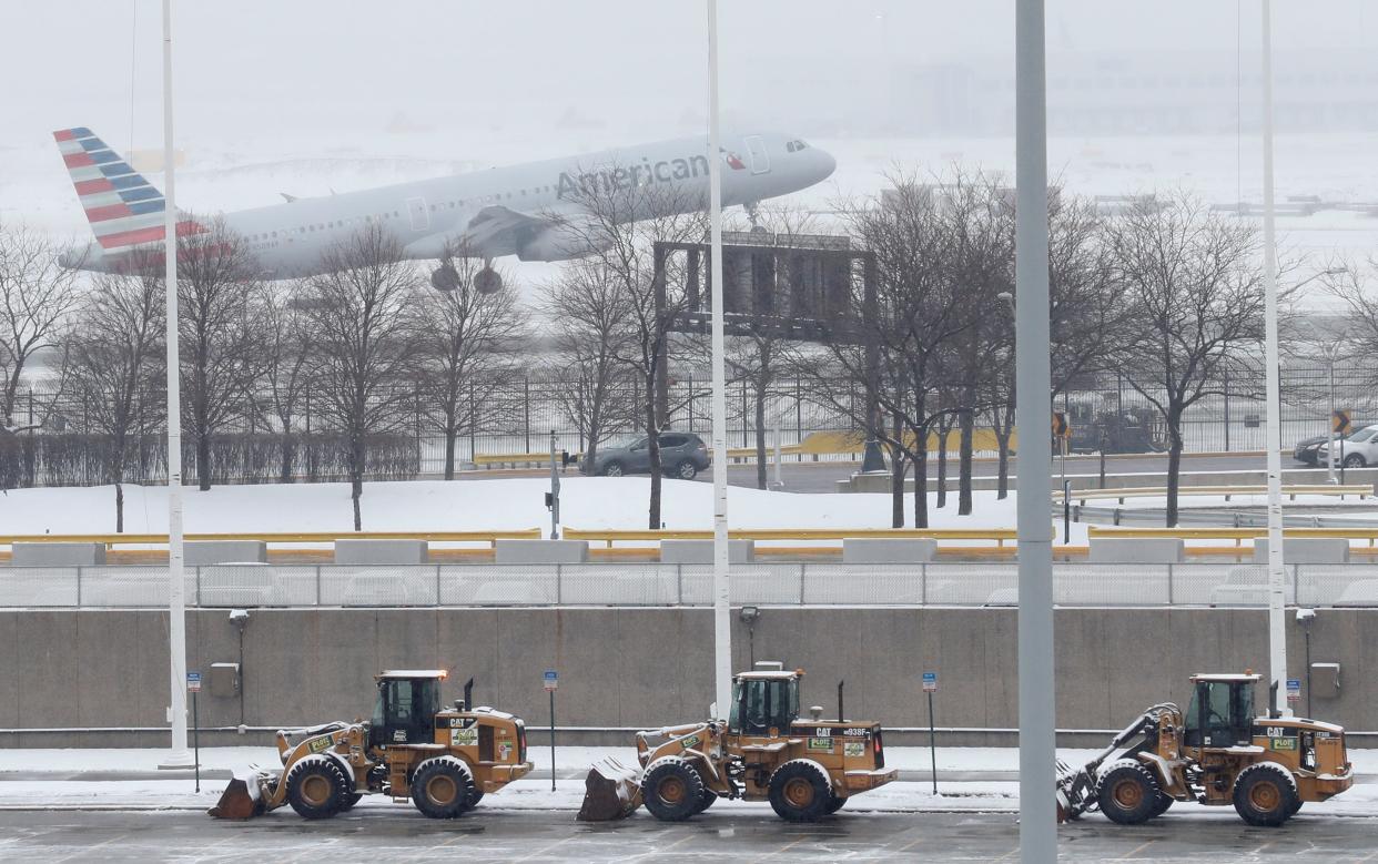 Chicago O'Hare Airport Snow American Airlines