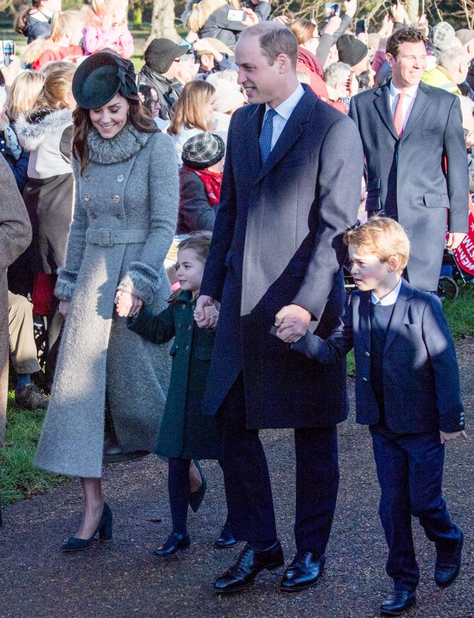 KING'S LYNN, ENGLAND - DECEMBER 25:  Prince William, Duke of Cambridge, Prince George of Cambridge, Catherine, Duchess of Cambridge and  Princess Charlotte of Cambridge attend the Christmas Day Church service at Church of St Mary Magdalene on the Sandringham estate on December 25, 2019 in King's Lynn, United Kingdom. (Photo by Pool/Samir Hussein/WireImage)