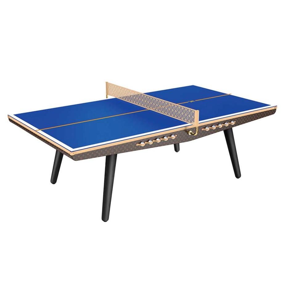 Ping-pong table