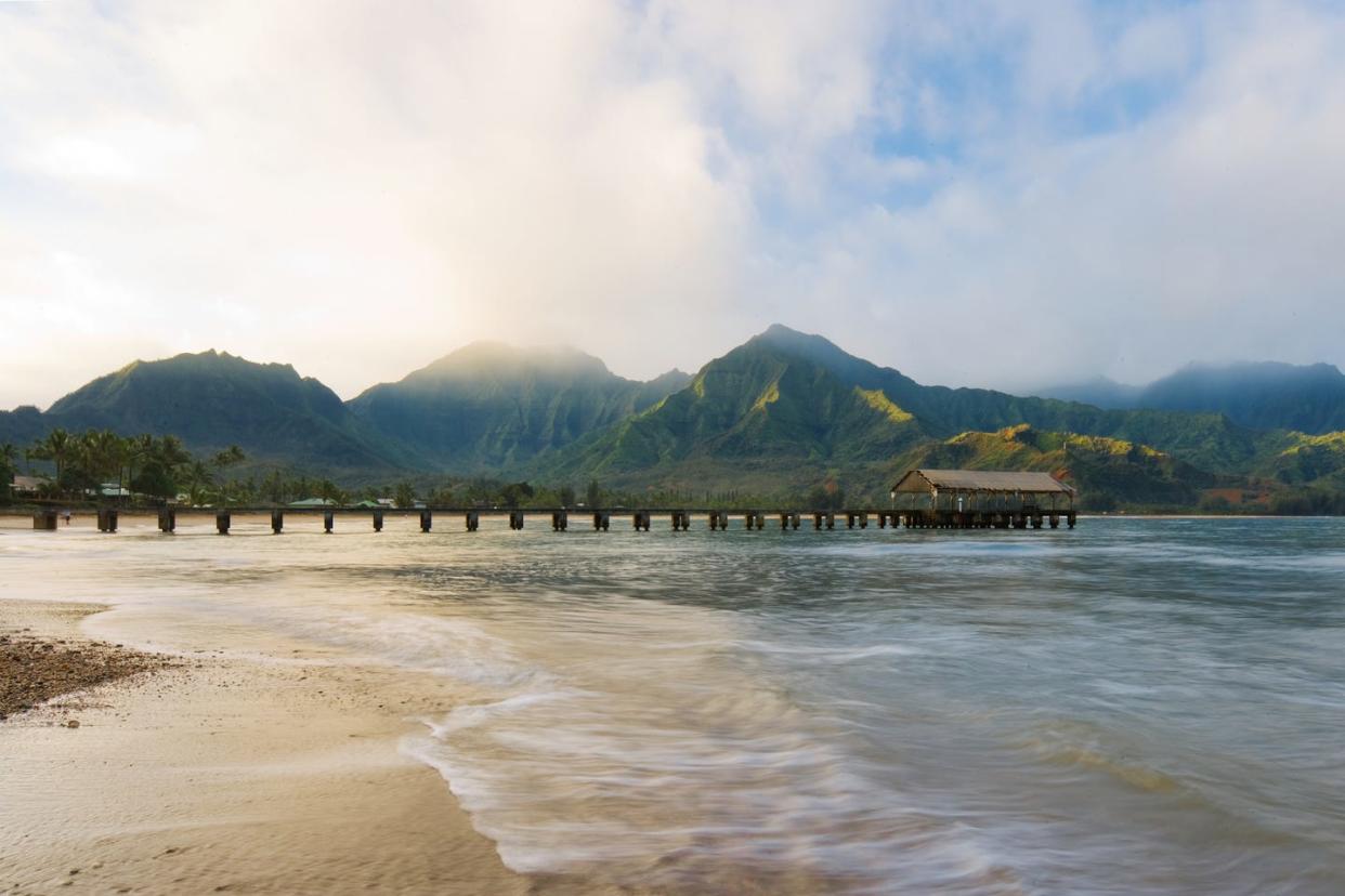 hanalei pier at sunrise, kauai