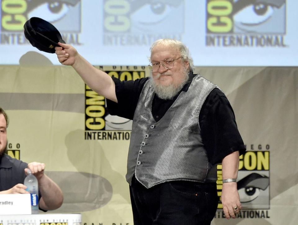 George R. R. Martin durante el panel de preguntas y respuestas de HBO sobre Juego de Tronos en la Convención Internacional de Cómics de San Diego, en 2014 (Getty Images)