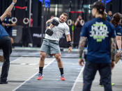 Platz 1 der Männer: Mat Fraser ist der amtierende fitteste Mann auf Erden – und das mit Abstand: 2016 gewann der Sportler bei den CrossFit Games bereits vor dem eigentlichen Finale. Auch 2017 geht er als absoluter Favorit ins Rennen. Rund 170 Kilogramm stemmt Mat Fraser bei einem "Clean and Jerk". Zum Vergleich: Der professionelle Gewichtheber Dmytro Chumak, der sich in derselben Gewichtsklasse wie Fraser befindet, hat es bei den diesjährigen Europameisterschaften beim Stoßen auf 214 Kilo gebracht. (Bild-Copyright: Photo courtesy of CrossFit Inc.)