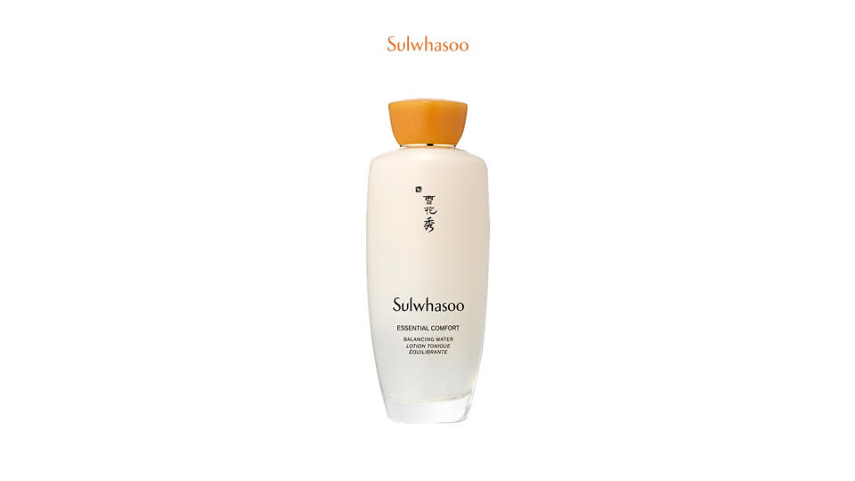 Sulwhasoo Essential Comfort Balancing Water 150ml - Moisturising, Nourishing, Suitable for All Skin Types. (Photo: Shopee SG)