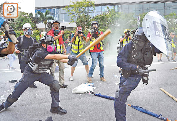 香港一批激進示威者被指去年曾赴台南接受軍訓式訓練。