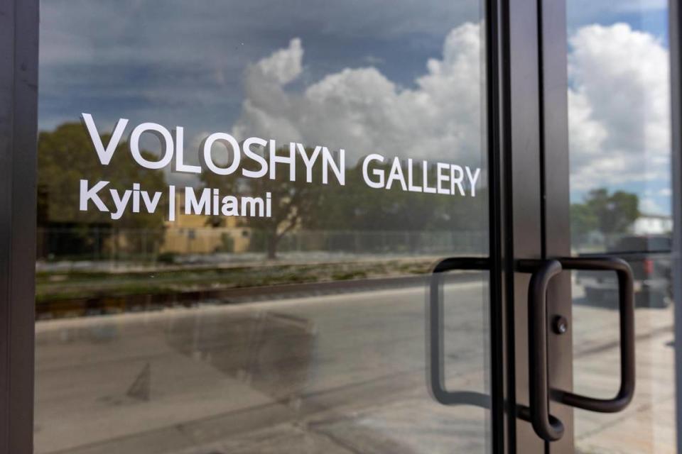 Entrance to the Voloshyn Gallery 802 NW 22nd st., Miami.
